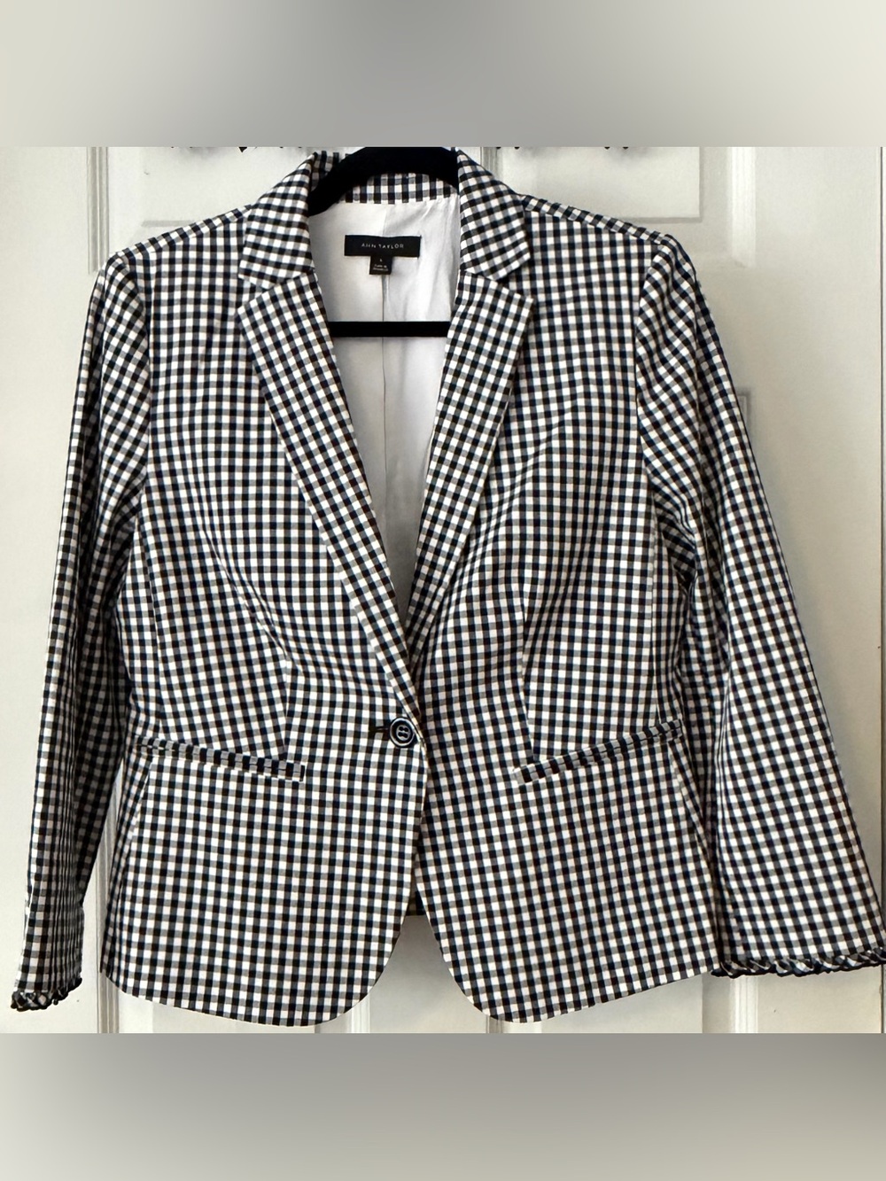 Ann Taylor Black and White Gingham Suit Set Size 6 Blazer and Pant Set Work Wear